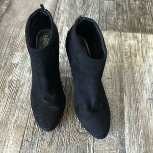 🌟ABOUND 🌟WOMEN 🌟BOOTS W HEEL, SIZE 6.5M